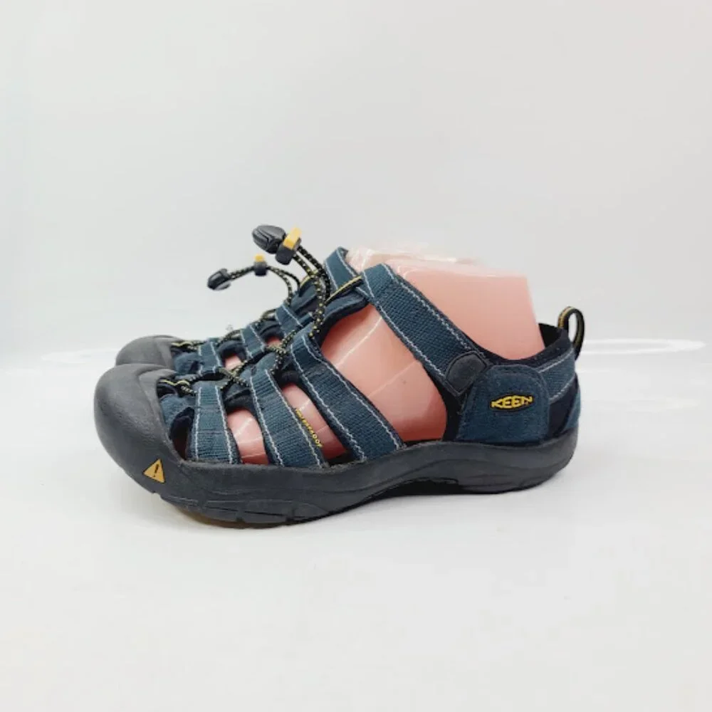 Keen Men's Black Teal Newport H2 Close Toe Classic‎ Trekking Sandal Size 6